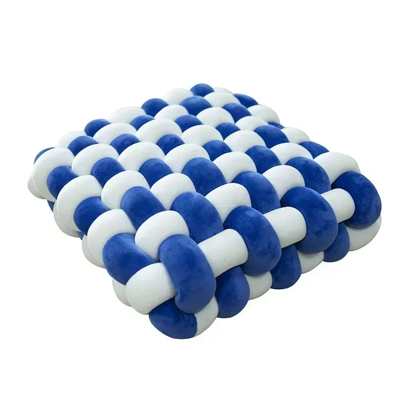 Almofada de Nós Entrelaçada com Visual Nórdico